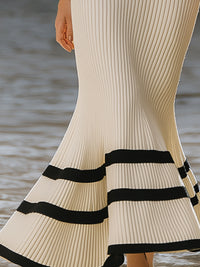Monochrome Ribbed Knit Trumpet Dress