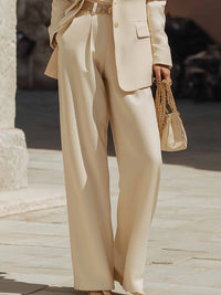 Elegant And Exquisitely Tailored Suit