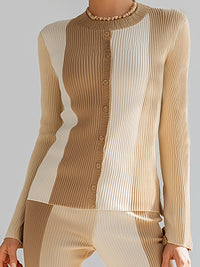 Contrast Color Crew Neck Knitted Top And Flared Pants Suit