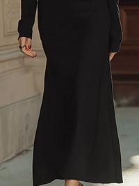 Cold-Shoulder Contrast Collar Maxi Dress