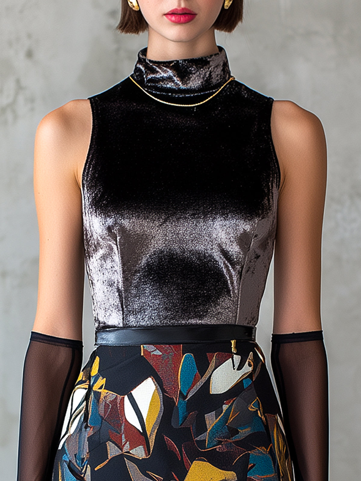 Sleeveless High-Neck Printed Pencil Dress