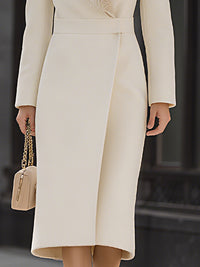 Elegant Wool Coat With Faux Fur Collar