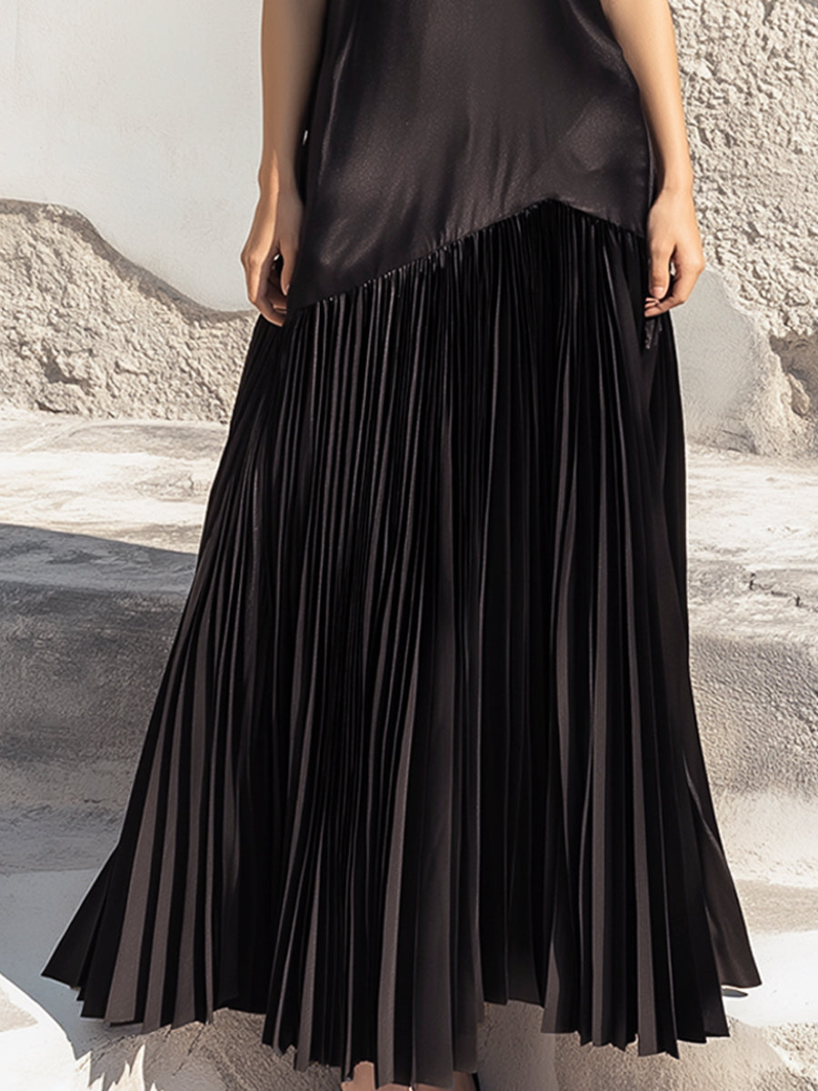 Halter Neck Pleated Hem Maxi Dress