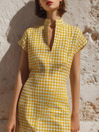 Short Sleeve Houndstooth Print Midi Dress